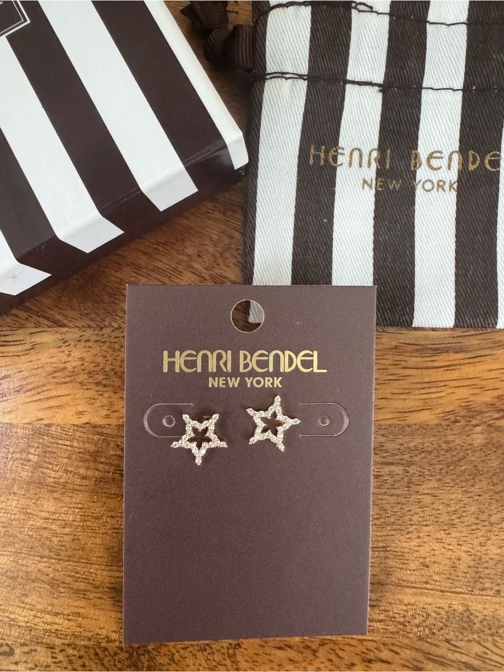 Henri Bendel, NWOT, Gold Star Stud Earrings